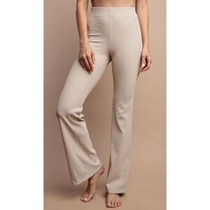 #2201 Rae Mode NWOT Seashell Nylon Rib Pintuck Leggings Sizes 1X-2X